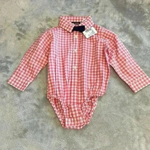 ⭐️The Children's Place - NWT -Gingham design button down onesie bowtie. 12-18 mo